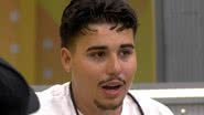 Imagem Passou batido? Web resgata vídeo de Pedro tentando beijar participante da Casa de Vidro