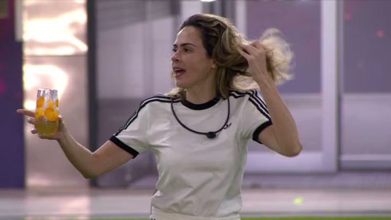 Imagem Ana Paula Renault surpreende participantes do BBB 26 ao revelar encontro secreto com Marília Mendonça