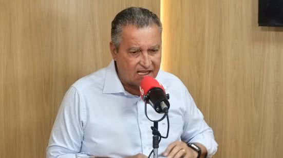 Imagem Rui ataca Flávio Bolsonaro e diz que adversários têm medo de apoio em campanha