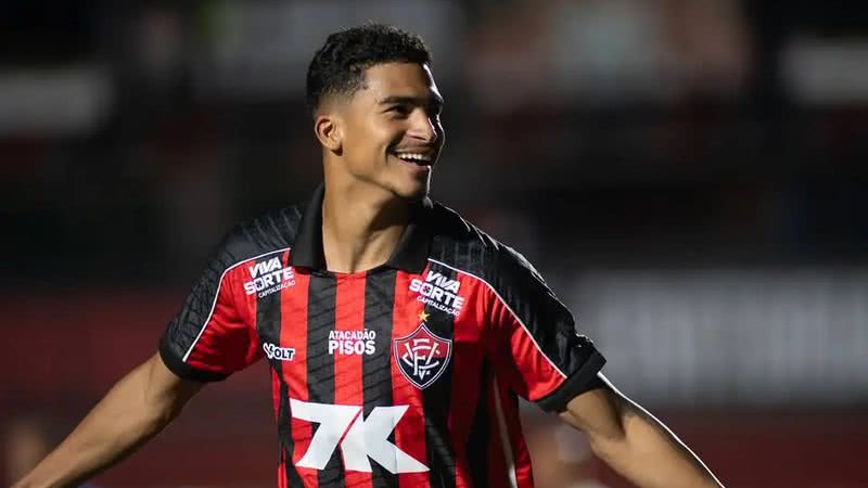 Autor do gol decisivo, Renê comemorou o retorno às redes e ressaltou a importância do triunfo para a recuperação da equipe - Divulgação / EC. VITÓRIA