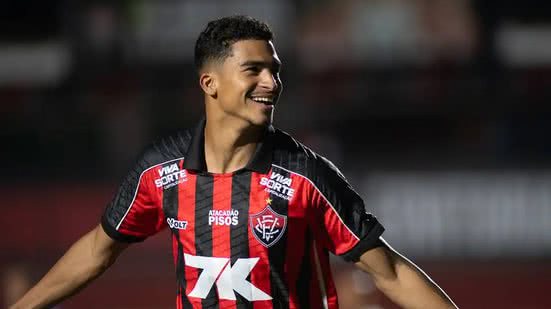 Autor do gol decisivo, Renê comemorou o retorno às redes e ressaltou a importância do triunfo para a recuperação da equipe - Divulgação / EC. VITÓRIA