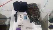 Objetos encontrados com o traficante 'Malvado' - Imagem: Coordenador de Área