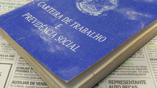 Parte das propostas pedem apenas Ensino Médio completo e 6 meses de experiência - Agência Brasil