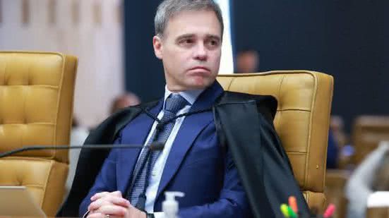 Imagem A reação de André Mendonça após Dino reconduzir Andrei Rodrigues à PF
