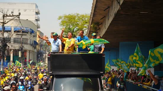 Charles Vieira / Campanha de Flávio Bolsonaro