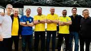 Imagem Governadores de sete estados tiram foto com Bolsonaro em ato pró-anistia em SP