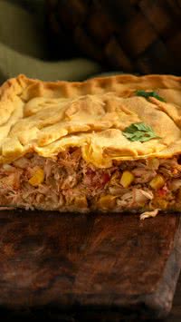 Faça essa receita de torta de atum e se surpreenda com sabor 