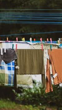 Confira dicas para remover manchas das roupas 
