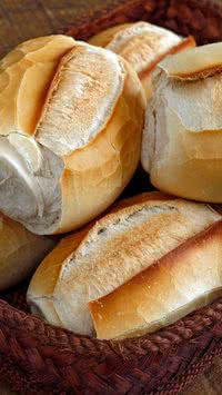 O pão nosso de cada dia pode ser um vilão? Entenda os riscos! 