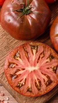 Tomate com veias brancas e duras: Entenda por que isso acontece