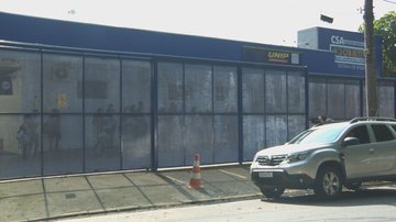 Fachada do colégio em que houve a explosão - Reprodução/TV Globo