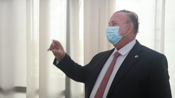 No dia de retomada dos trabalhos na Alba, presidente da Casa defendeu candidatura do ex-governador e unidade do grupo - Joá Souza/BNews