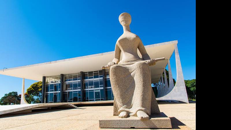Imagem Juristas baianos defendem PEC que limita poderes do STF