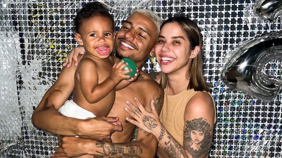Mãe denuncia empresa de clarear pele do seu filho em foto - Instagram/@juliapeixotooficial