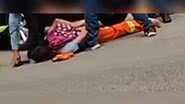 Imagem Bandido que se passava por gari é contido por populares após troca de tiros durante assalto