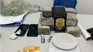 Imagem Polícia encontra droga enterrada no quintal de uma casa