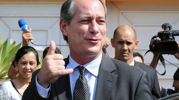 Reprodução / Twitter / @cirogomes