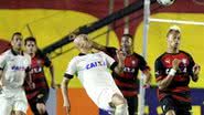 Imagem Vitória leva gols no fim, perde mais uma e segue na zona de rebaixamento