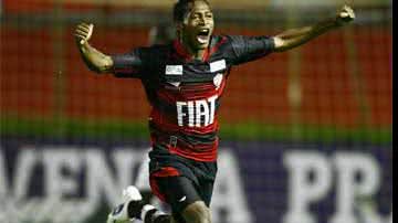 Imagem Marquinhos pode ganhar titularidade no Vitória