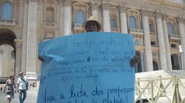 Imagem Greve dos professores chega ao Vaticano