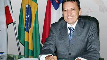 Imagem Prefeito de Guanambi quer aumento salarial de 100%