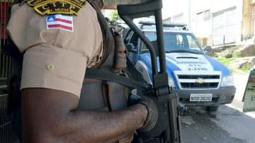 Imagem Policia Militar apreende 45 pedras de crack em Itapuã