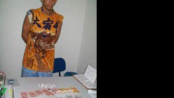 Imagem Jovem diz que virou traficante para comprar "playstation"