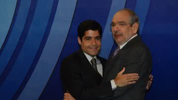 Imagem MK x Neto: Paz e Amor