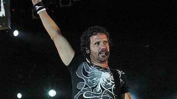 Imagem Tuca Fernandes age como se estivesse fora do Jammil