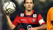 Imagem Ramon Menezes se coloca à disposição do Vitória