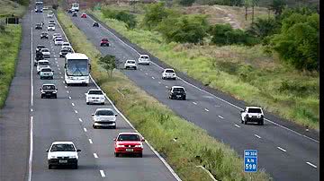 Imagem Via Bahia realiza obras na BR 324