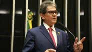 Imagem Roberto Jefferson se entrega após atacar policiais federais e desrespeitar ordem do STF