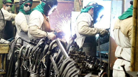 A mineradora teve ação recuada em 4,82%, cotada a R$ 6,34. - Reprodução/Arquivo/Agência Brasil