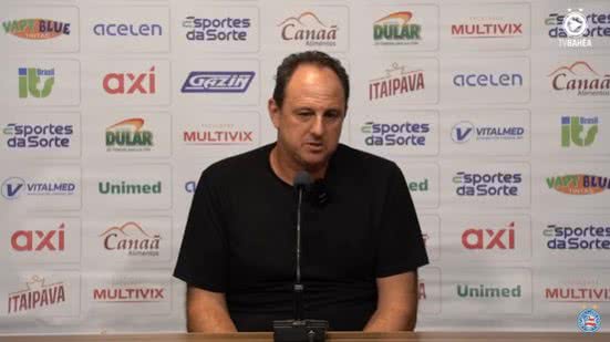 Imagem Rogério Ceni elogia atuação do Bahia contra o Cruzeiro e projeta Biel titular: "Vamos analisar"