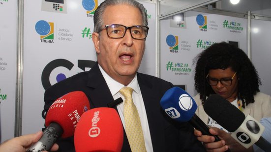 O presidente ressaltou que foi feito um balanço e 43 urnas foram trocadas, das 39.000 espalhadas pelo estado - Débora Marques/ BNEWS